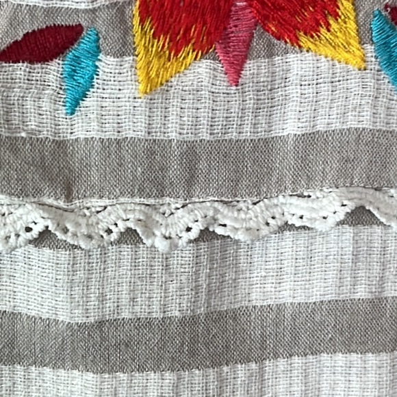 Savana Jane Womens Top Size L Tan Striped Colorful Embroidery Lace Trim Cropped - Picture 7 of 13